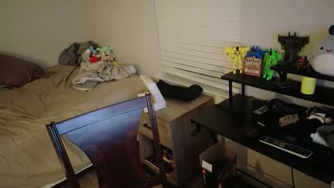 Snapshot of katrinapricecd chatting on 12-20-25, 11:01 Katrina Price online show from 12-20-25, 11:01