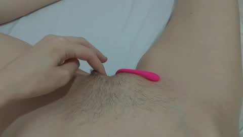 Snapshot of katrinna_arinna chatting on 01-23-25, 07:40 katrina dont forget to give me thumbs up online show from 01-23-25, 07:40