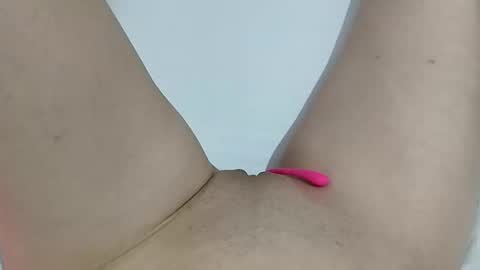 Snapshot of katrinna_arinna chatting on 01-14-26, 06:13 katrina dont forget to give me thumbs up online show from 01-14-26, 06:13
