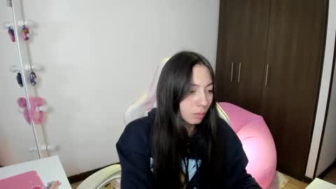 Snapshot of katrinrosex chatting on 12-03-24, 12:24 Katrin online show from 12-03-24, 12:24