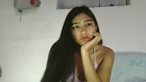 Snapshot of katrushca24 chatting on 02-13-25, 03:14 kat online show from 02-13-25, 03:14