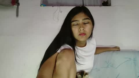 Snapshot of katrushca24 chatting on 03-06-25, 03:24 kat online show from 03-06-25, 03:24