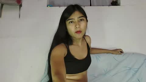 Snapshot of katrushca24 chatting on 03-12-25, 02:56 kat online show from 03-12-25, 02:56