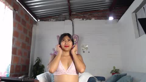 Snapshot of katrushca24 chatting on 02-21-26, 01:56 kat online show from 02-21-26, 01:56