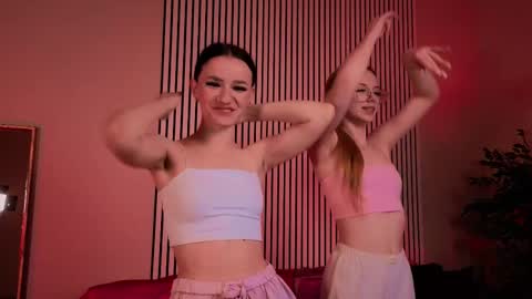 katt_yy online show from 02-09-25, 11:47