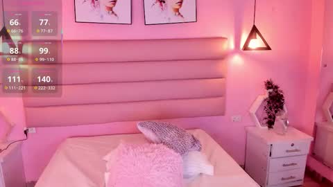 Snapshot of katta_giil chatting on 11-18-25, 01:04 Katta online show from 11-18-25, 01:04