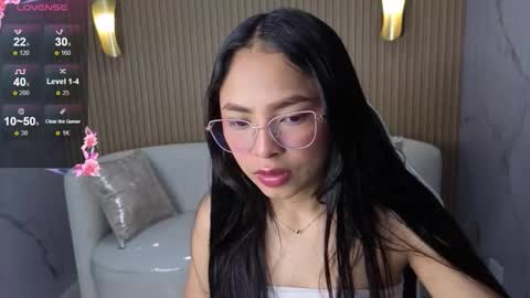 Snapshot of katte_kloss_tx chatting on 11-28-25, 01:14 Online 800 to 1400 online show from 11-28-25, 01:14