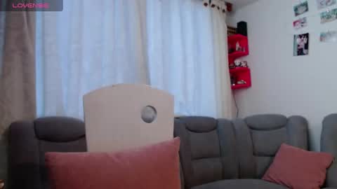 Snapshot of kattie_love chatting on 02-19-25, 11:06 kattie online show from 02-19-25, 11:06