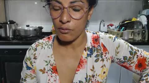 Snapshot of kattleyagray chatting on 02-07-26, 07:17 KattleyaGrey online show from 02-07-26, 07:17