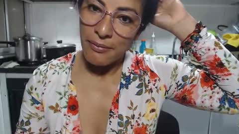 Snapshot of kattleyagray chatting on 02-28-26, 07:26 KattleyaGrey online show from 02-28-26, 07:26