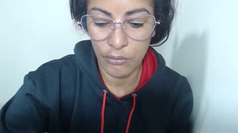 Snapshot of kattleyagray chatting on 06-07-26, 01:26 KattleyaGrey online show from 06-07-26, 01:26