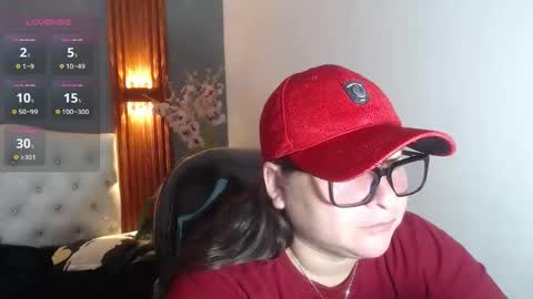 Snapshot of katty_findom_ chatting on 05-20-26, 12:22 katty online show from 05-20-26, 12:22