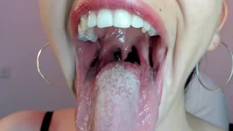Snapshot of katty_mouth chatting on 06-04-26, 07:20 Katty online show from 06-04-26, 07:20