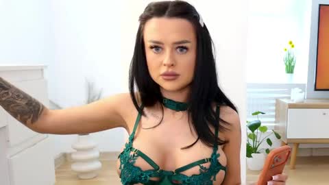 Katty Perry online show from 05-28-26, 02:14