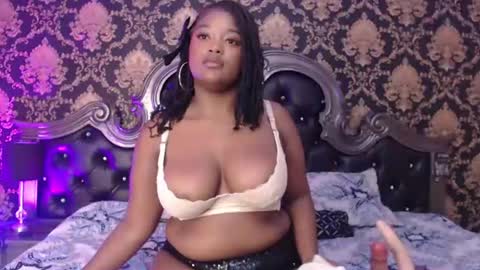 Snapshot of kattymayers chatting on 06-17-26, 06:42 Katty online show from 06-17-26, 06:42