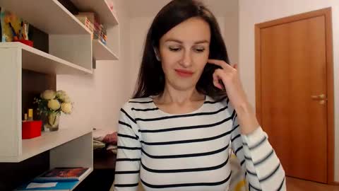 Snapshot of kattysapphire chatting on 10-31-25, 02:51 KattySapphire online show from 10-31-25, 02:51