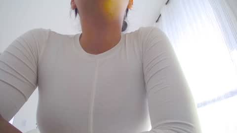  K a t  y  online show from 12-20-25, 08:16