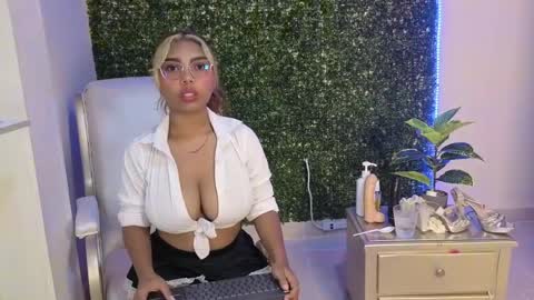 katy_love222 online show from 05-31-26, 05:42
