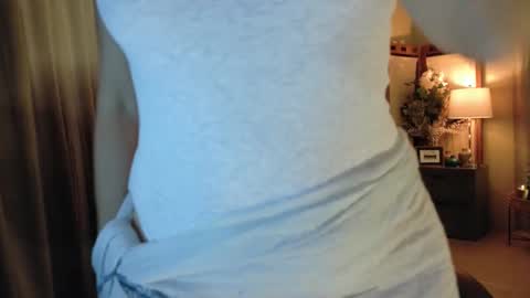 Snapshot of katy_mmm chatting on 02-05-26, 01:32 Katy online show from 02-05-26, 01:32