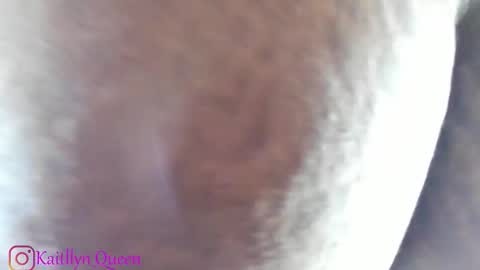 Kaitllyn Queen online show from 12-21-25, 05:03