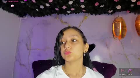 Snapshot of katy_sweet19 chatting on 04-26-26, 10:46 Katy online show from 04-26-26, 10:46