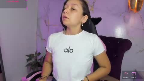 Snapshot of katy_sweet19 chatting on 07-18-26, 10:30 Katy online show from 07-18-26, 10:30