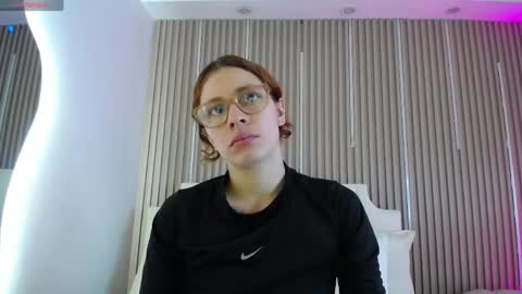 Katy Van online show from 04-18-26, 08:42