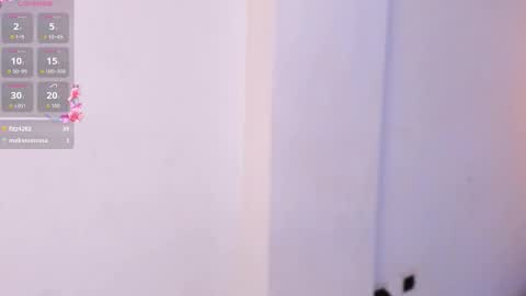 Snapshot of katya_rogerss chatting on 12-19-25, 12:17 katya online show from 12-19-25, 12:17