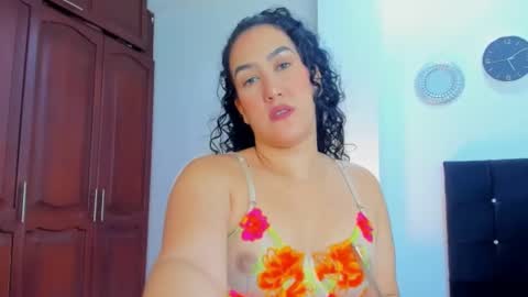 Snapshot of katyajhonss chatting on 02-23-25, 10:09 KATYAJHONSS online show from 02-23-25, 10:09