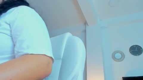 Snapshot of katyajhonss chatting on 09-19-25, 12:02 KATYAJHONSS online show from 09-19-25, 12:02