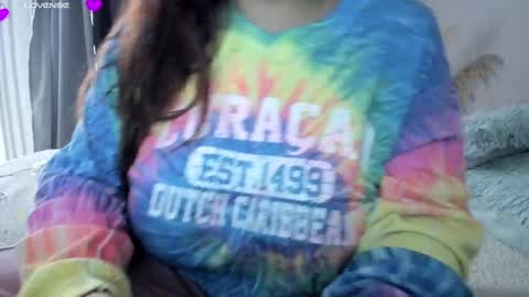 Snapshot of katybloom_ chatting on 12-07-24, 07:32 online show from 12-07-24, 07:32