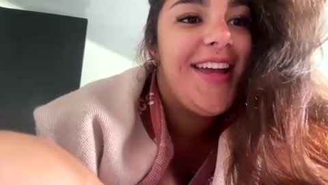 Snapshot of katybloom_ chatting on 02-08-25, 04:36 online show from 02-08-25, 04:36