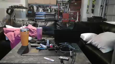 katycouple2003 online show from 03-02-25, 09:53