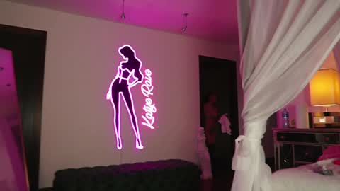 Snapshot of katyerave chatting on 11-14-25, 08:18 Katyerave online show from 11-14-25, 08:18