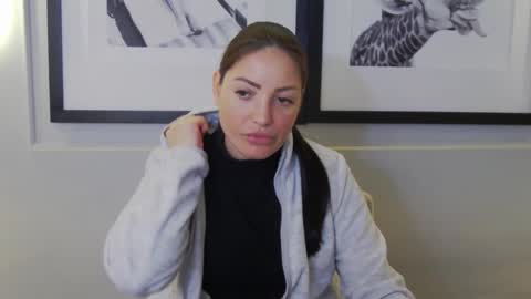 Katyline online show from 03-19-26, 01:37