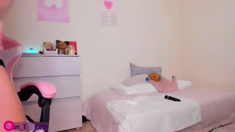 Katy online show from 09-12-25, 11:04