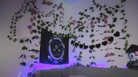 Mia online show from 02-27-26, 08:14