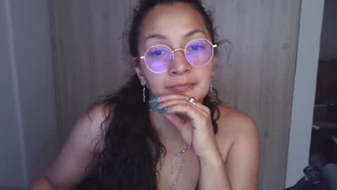  Khawit  online show from 02-05-25, 03:52