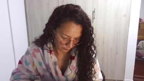  Khawit  online show from 02-13-25, 08:17