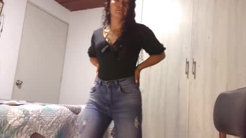  Khawit  online show from 09-12-25, 07:14