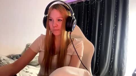 Amia online show from 03-26-26, 06:46