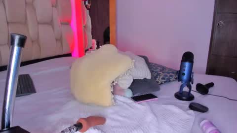 Snapshot of kayla_ada chatting on 07-09-26, 10:25 Kayla online show from 07-09-26, 10:25
