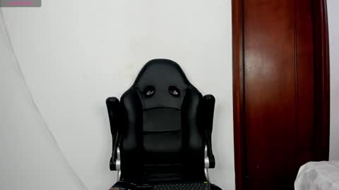 KAYLA BATISTA online show from 12-21-24, 05:07