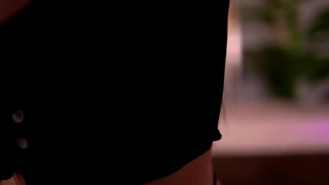 kaylabray online show from 11-10-25, 04:11