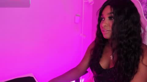 kaylaprince_ online show from 11-05-25, 12:27