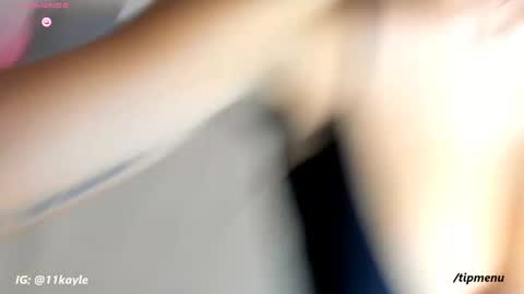 Snapshot of kayle__11 chatting on 10-17-25, 12:58 INSTAGRAM AND TW 11kayle online show from 10-17-25, 12:58