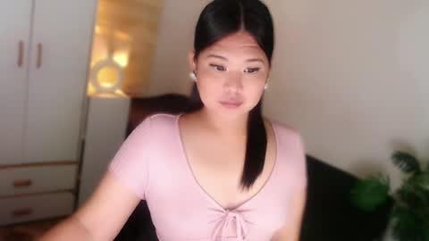 Snapshot of kayleepinay chatting on 06-28-26, 06:14 Y O U R F U T U R E K A Y L E E online show from 06-28-26, 06:14