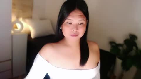 Snapshot of kayleepinay chatting on 07-09-26, 11:42 Y O U R F U T U R E K A Y L E E online show from 07-09-26, 11:42