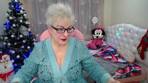 kaylesmoll online show from 01-17-25, 07:38