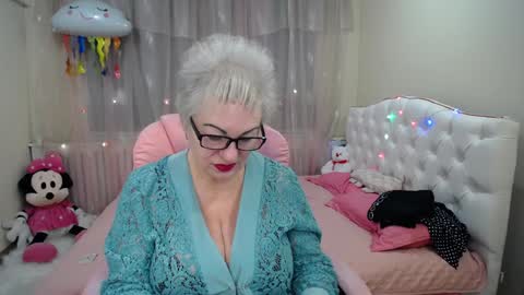 kaylesmoll online show from 01-22-25, 07:45